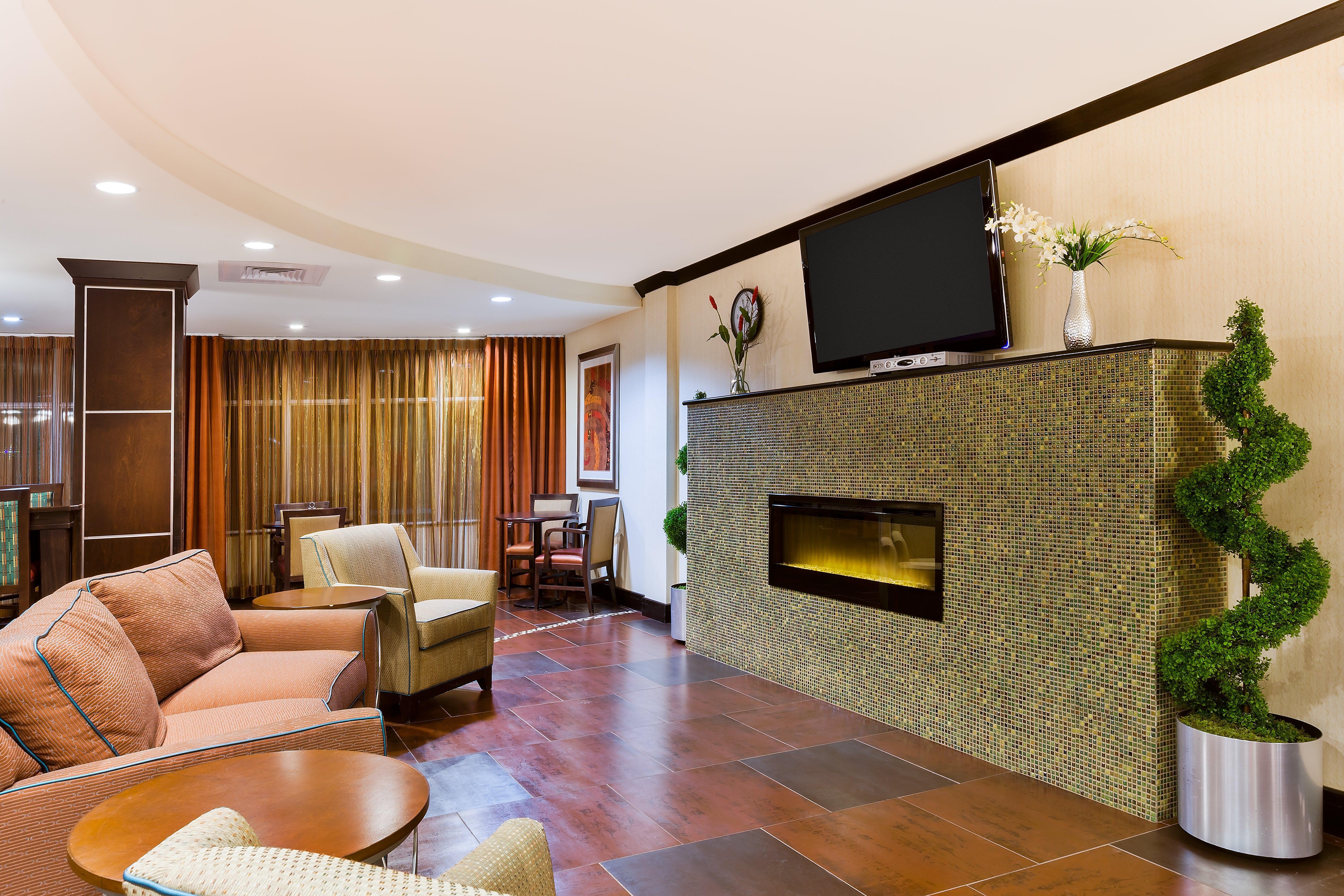 Holiday Inn Express And Suites Alpine By Ihg Exteriér fotografie