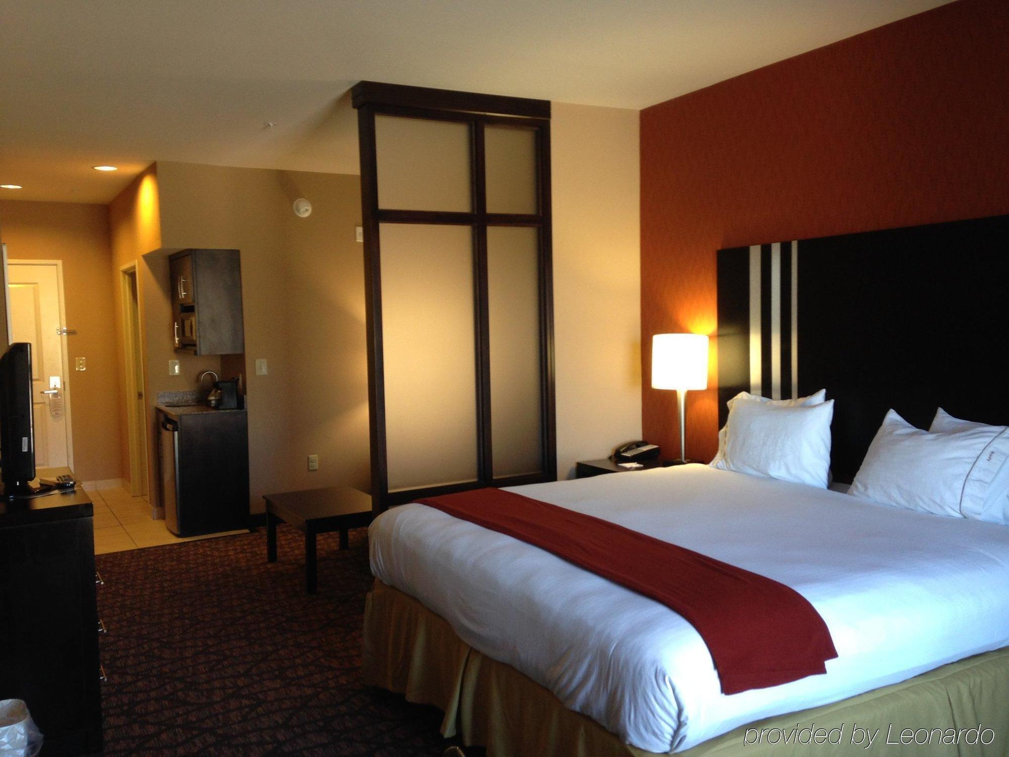 Holiday Inn Express And Suites Alpine By Ihg Exteriér fotografie